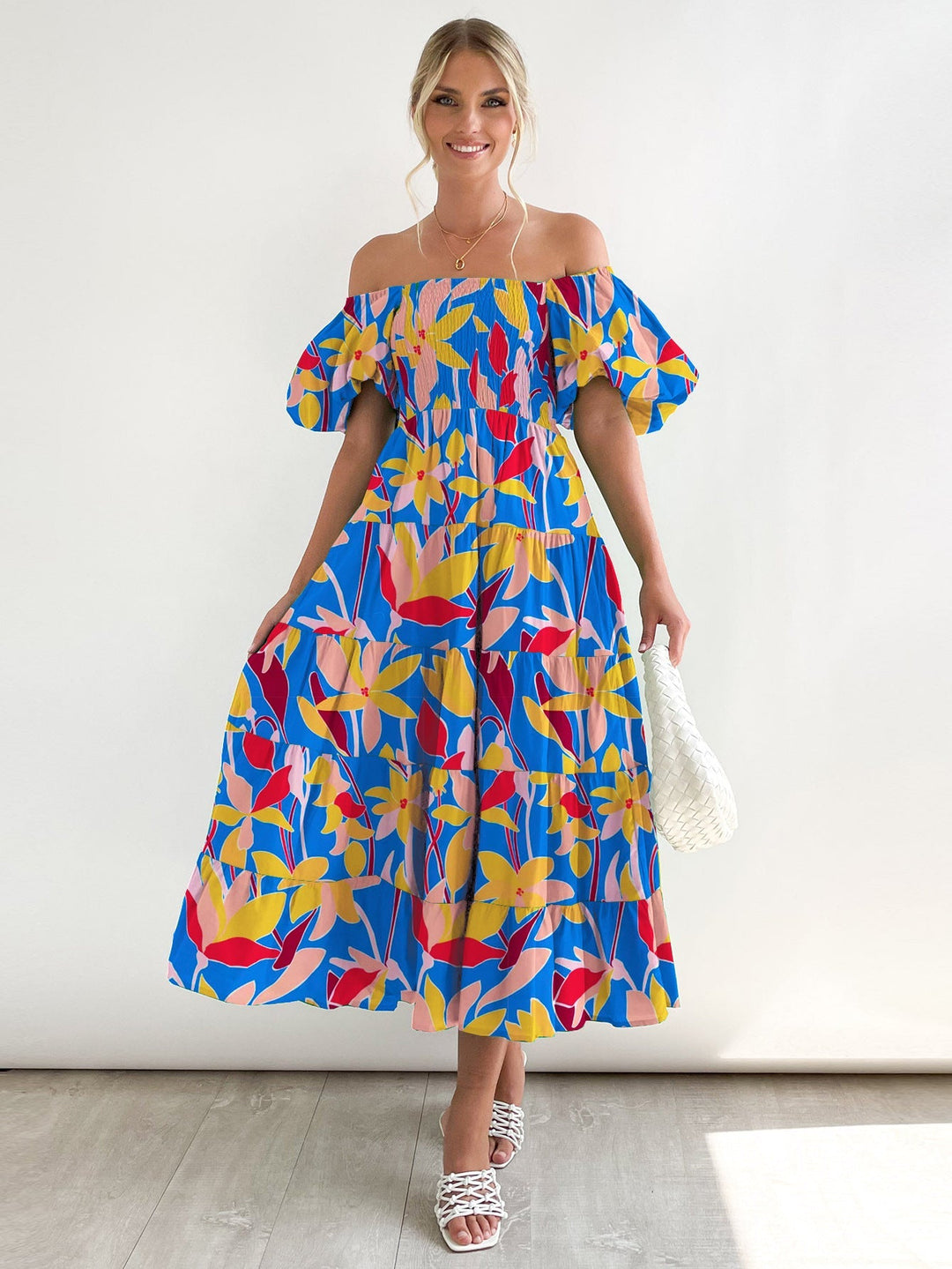 Eva Chic Summer Dress - Pochlebiające się dopasowanie i oddychający komfort dla kobiet