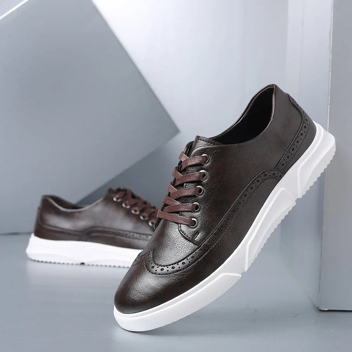 Trampki Harrington Wingtip – klasyczny styl i całodzienny komfort